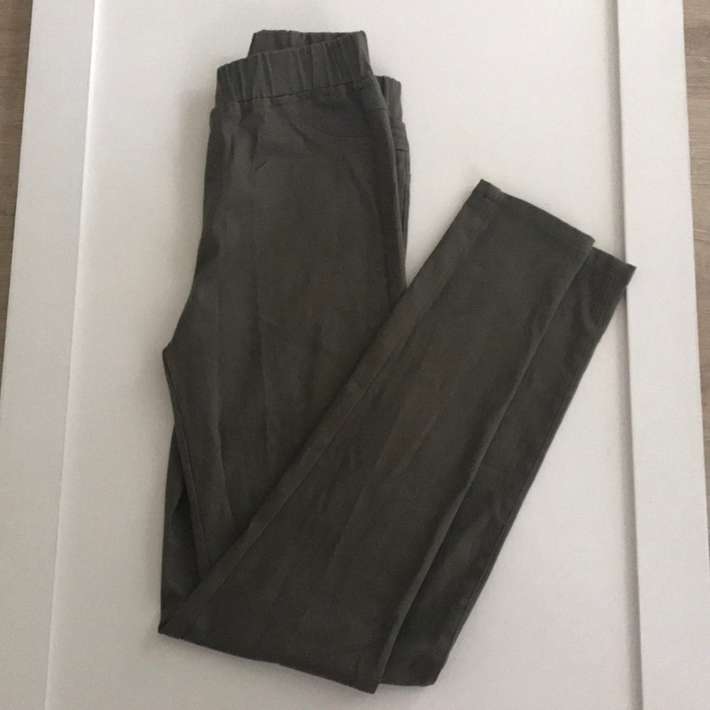 Umgee army green stretchy pants